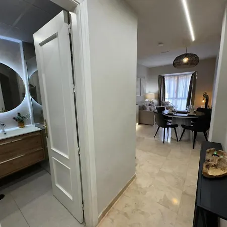 Апартаменты Centrally Located Flat In - Capuchinos *