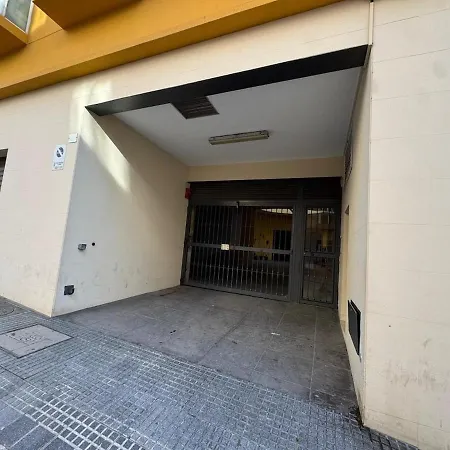 Апартаменты Centrally Located Flat In - Capuchinos Малага