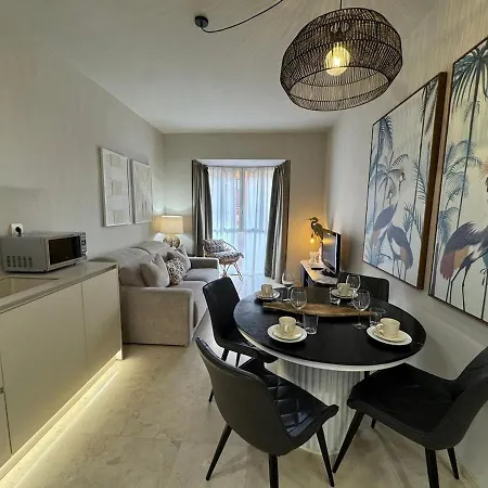 Centrally Located Flat In - Capuchinos Апартаменты *