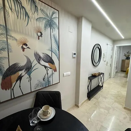 Centrally Located Flat In - Capuchinos *