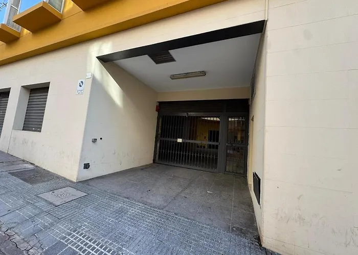 Апартаменты Centrally Located Flat In - Capuchinos Малага