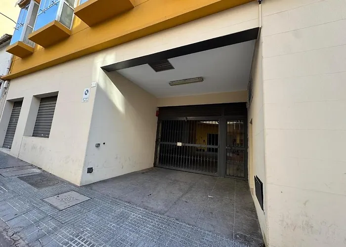 Апартаменты Centrally Located Flat In - Capuchinos Малага